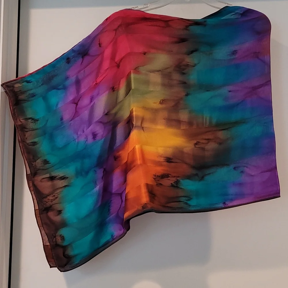 STUNNING 100% Silk popover. - Picture 2 of 6